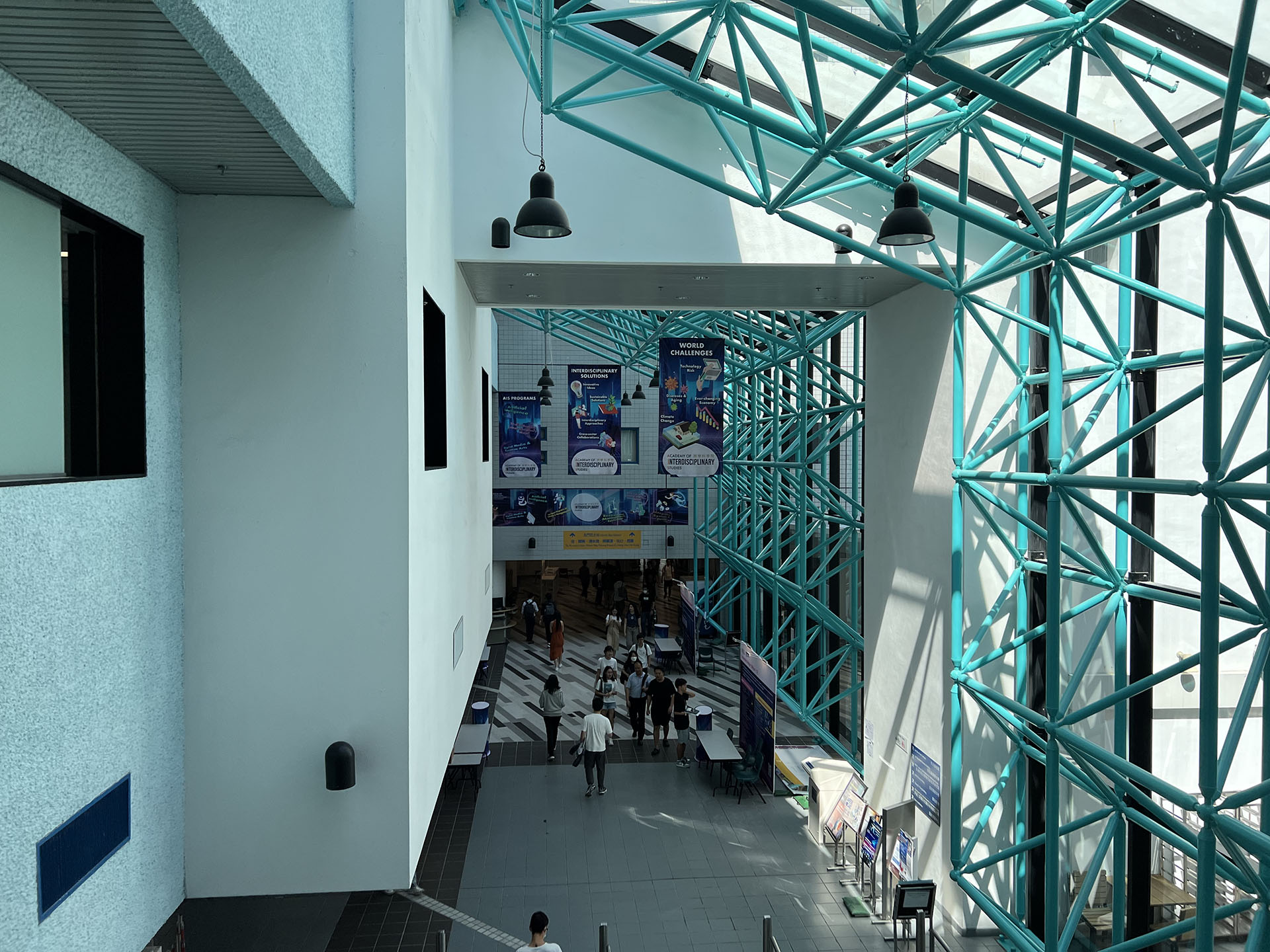 Academic Concourse along Lecture Theatres